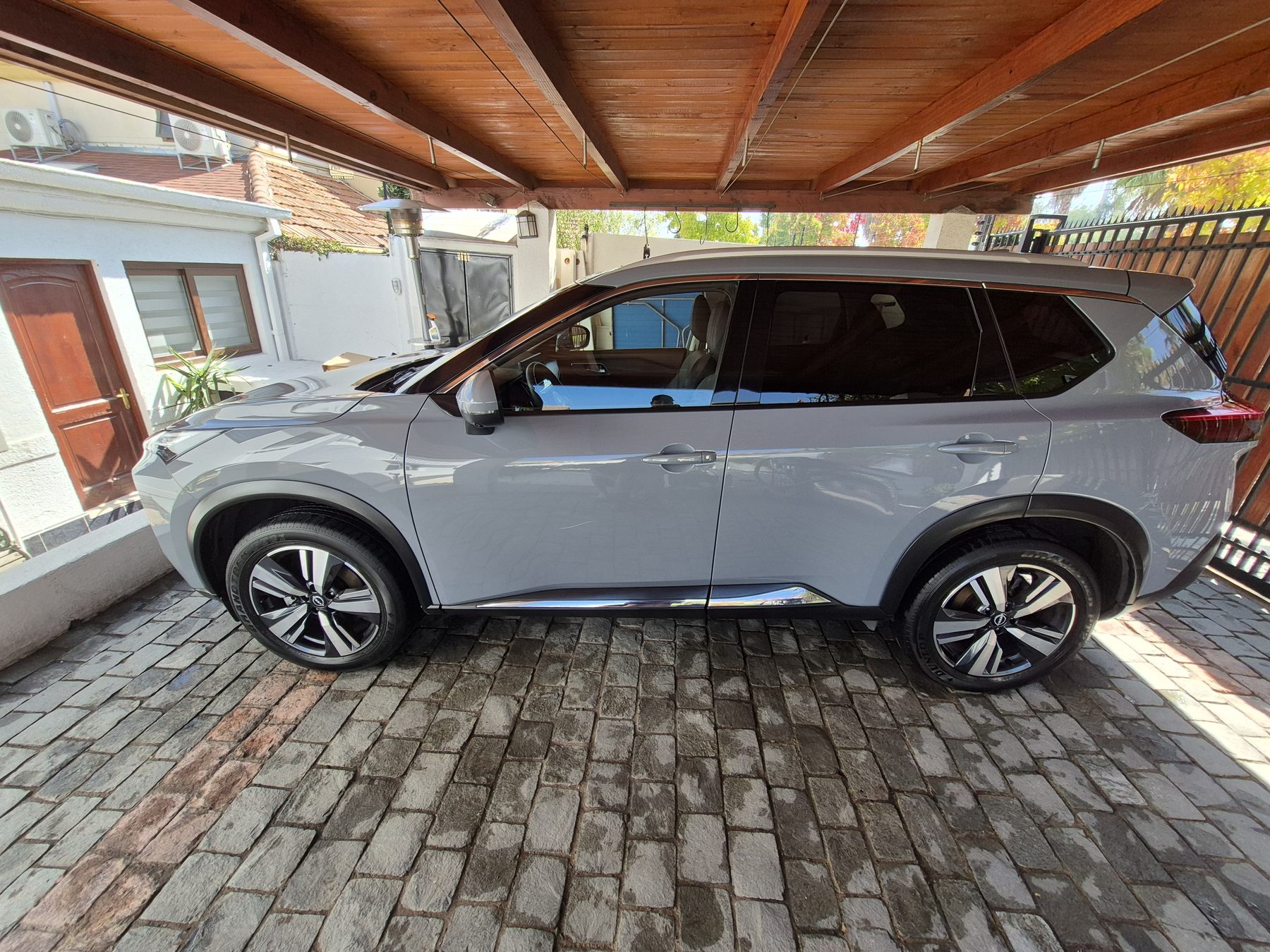 Nissan X-Trail después de un lavado Cloud Clean